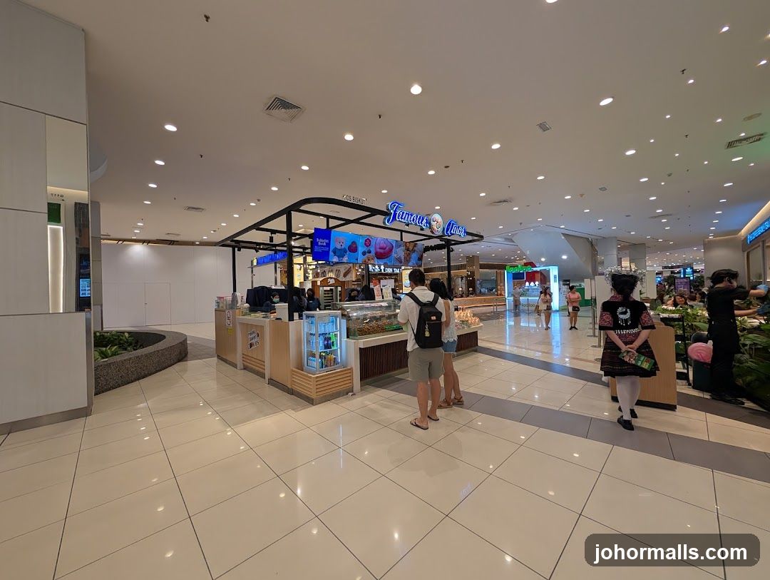 Donut Stand in Mall