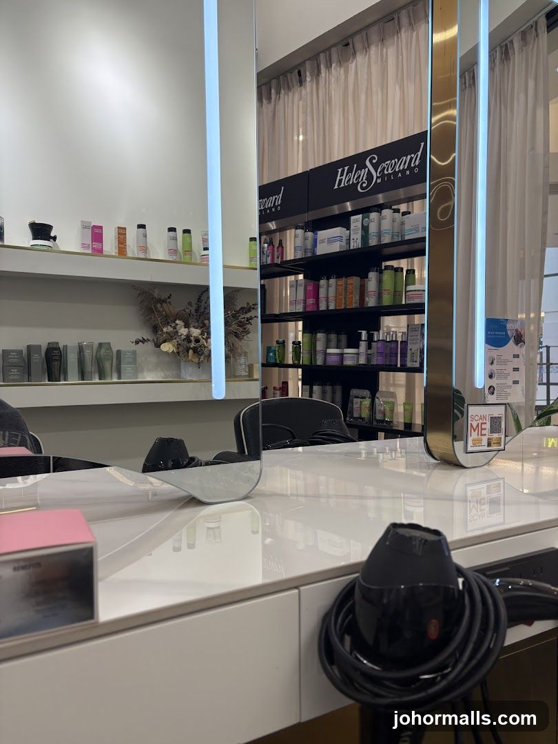 Toyako Salon