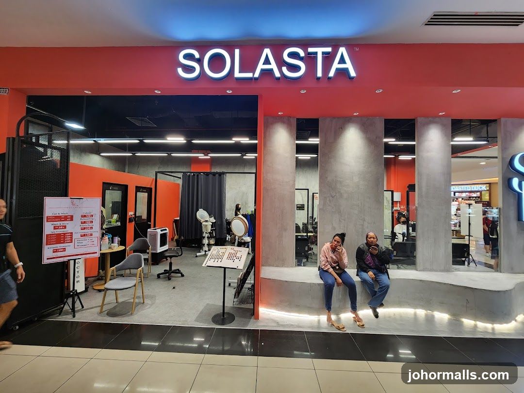Solasta Salon Entrance