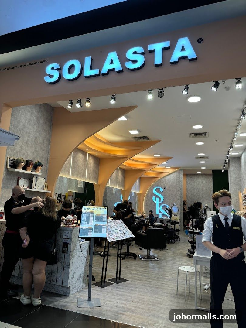 Solasta Salon Entrance