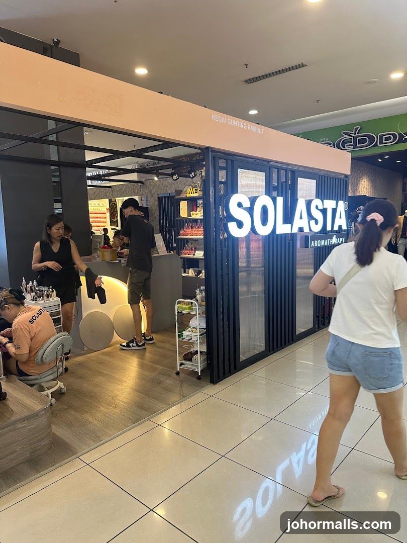 Solasta Aromatherapy Shop Interior