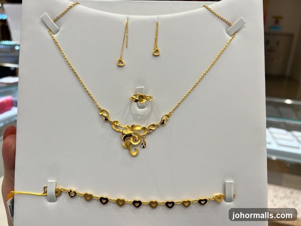 Gold Jewelry Set