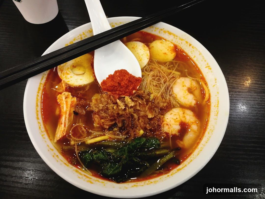 Bowl of Noodles with Shrimp and Egg