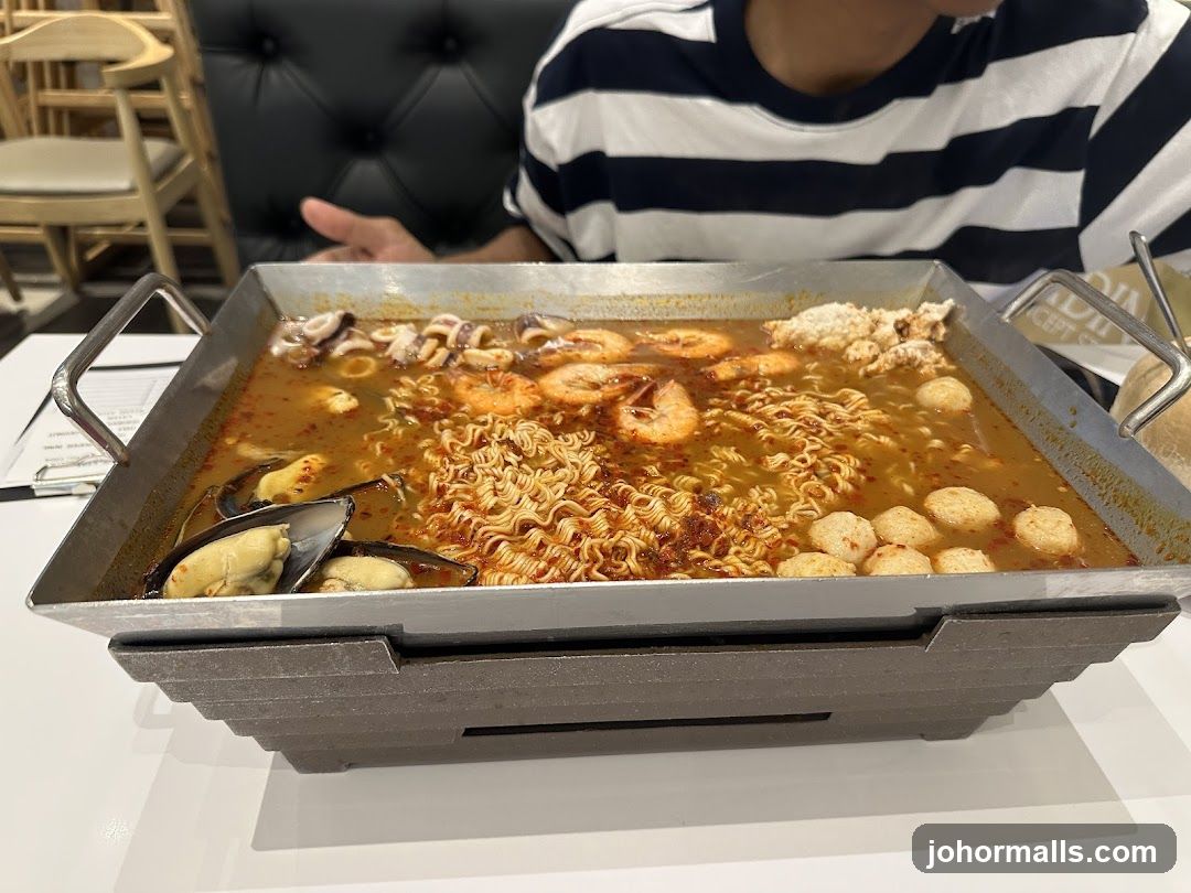 Seafood Noodle Hot Pot