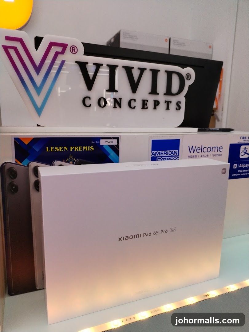 Vivid Concepts Store Display