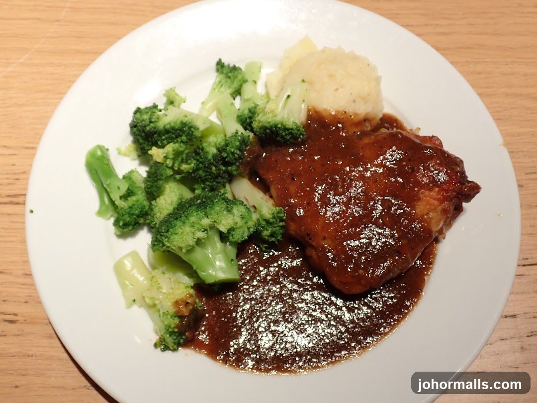 Chicken with Broccoli and Mashed Potatoes