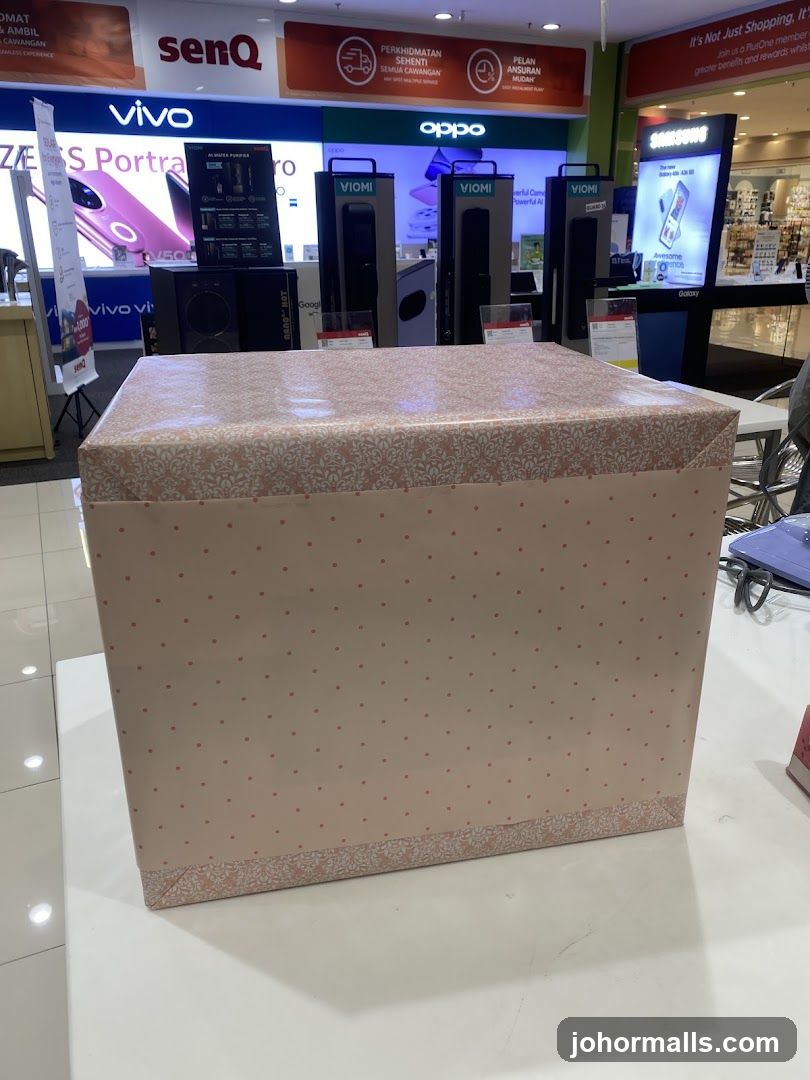Gift box in electronics store