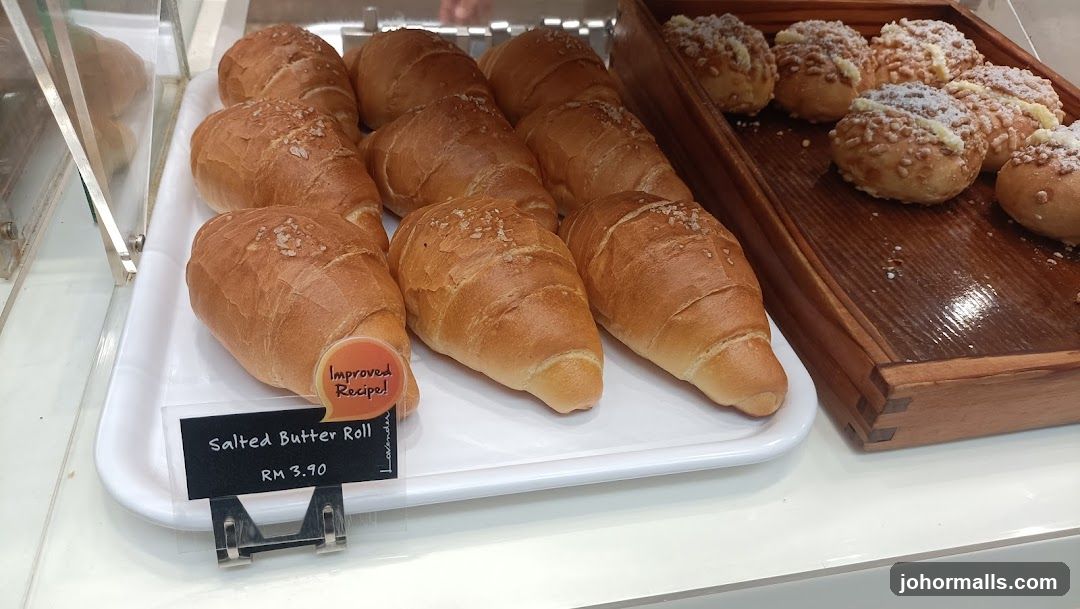 Salted Butter Rolls and Buns