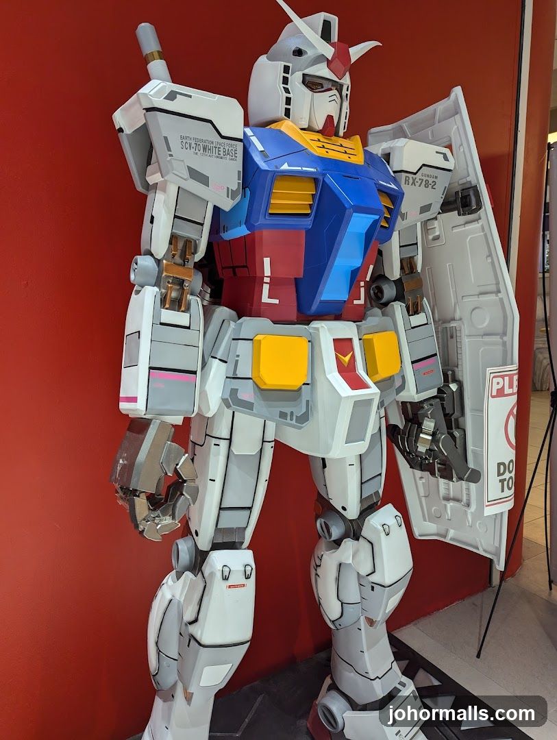Gundam Statue