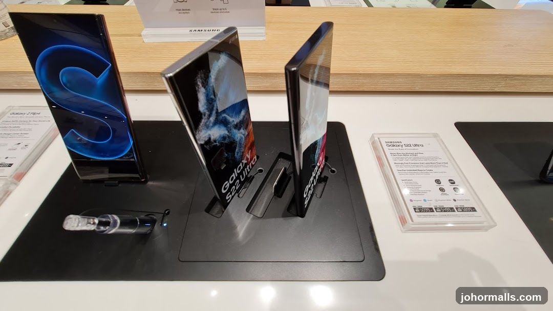 Samsung Galaxy Phones on Display