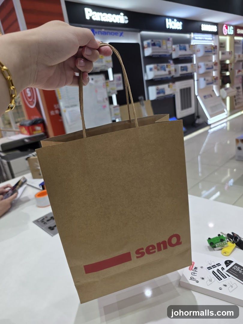 Shopping Bag with SenQ Logo