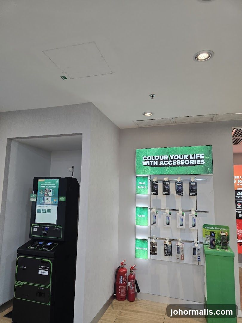 Maxis Centre Paradigm Mall JB