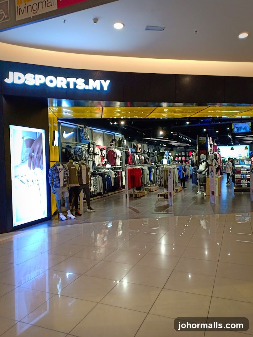 UNIQLO AEON Mall Tebrau City