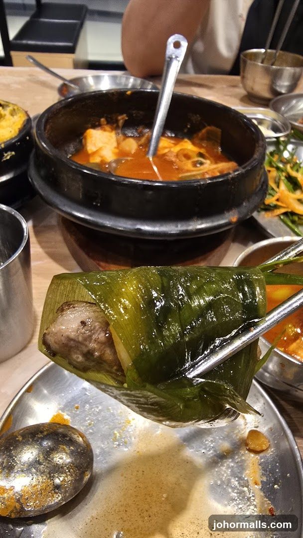 Korean Stew and Wrapped Meat