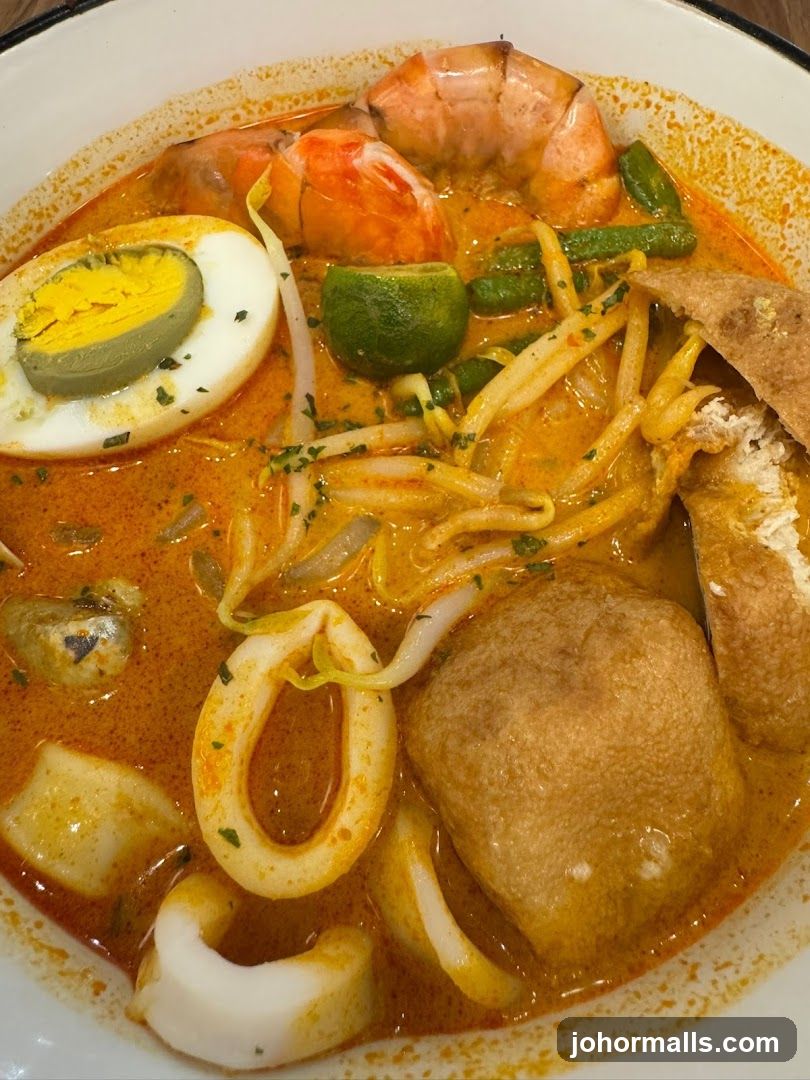 Seafood Laksa