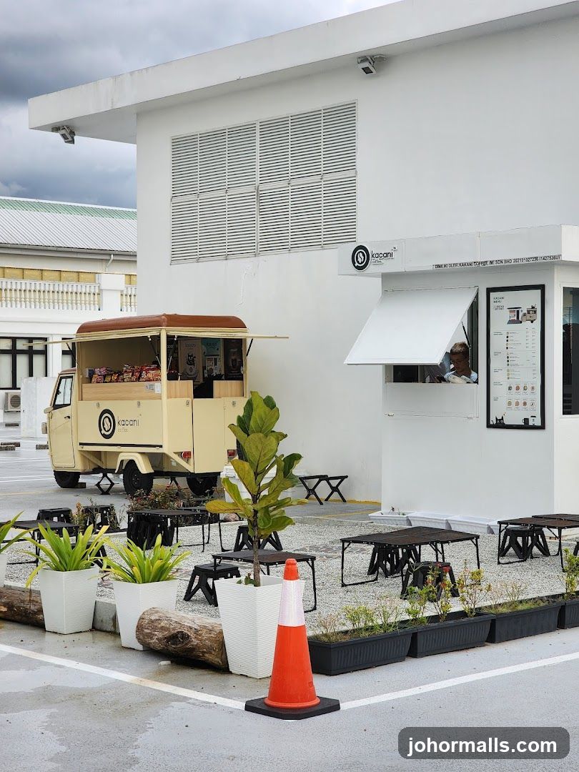 Outdoor coffee stand and food truck