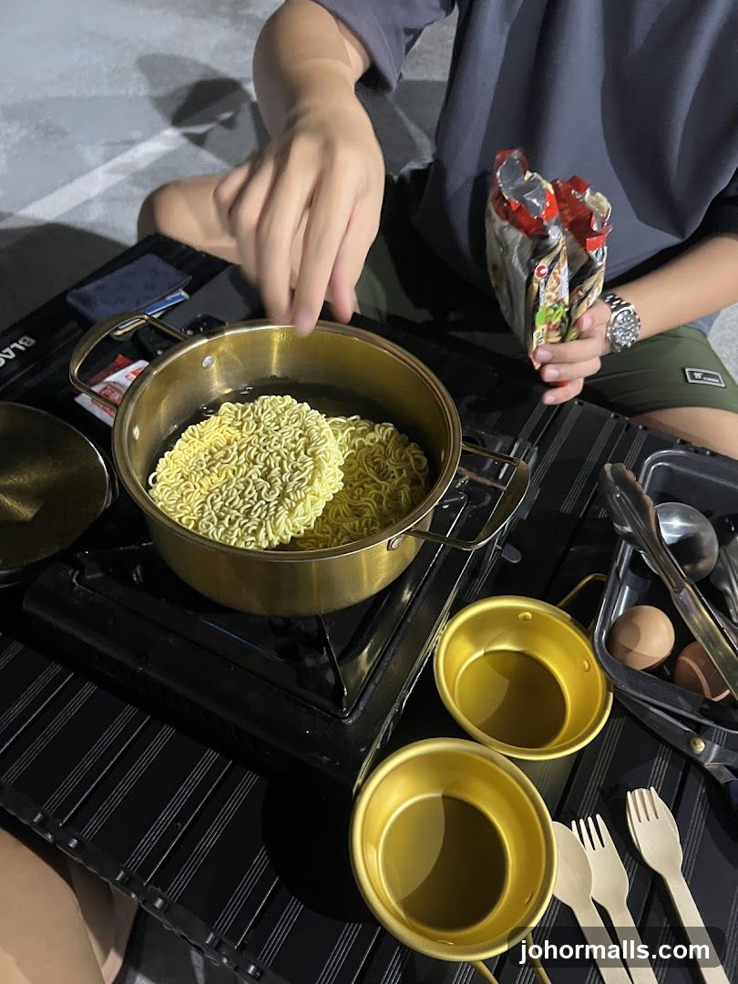 Cooking Instant Noodles