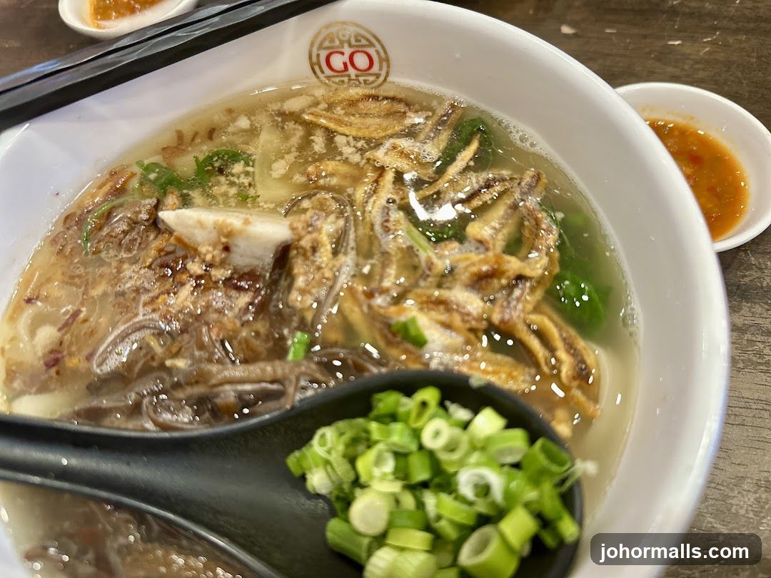 Noodle Soup with Anchovies and Scallions
