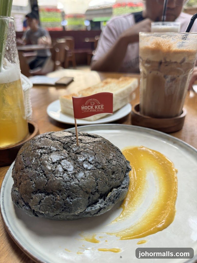 Charcoal Bun with Kaya and Toast