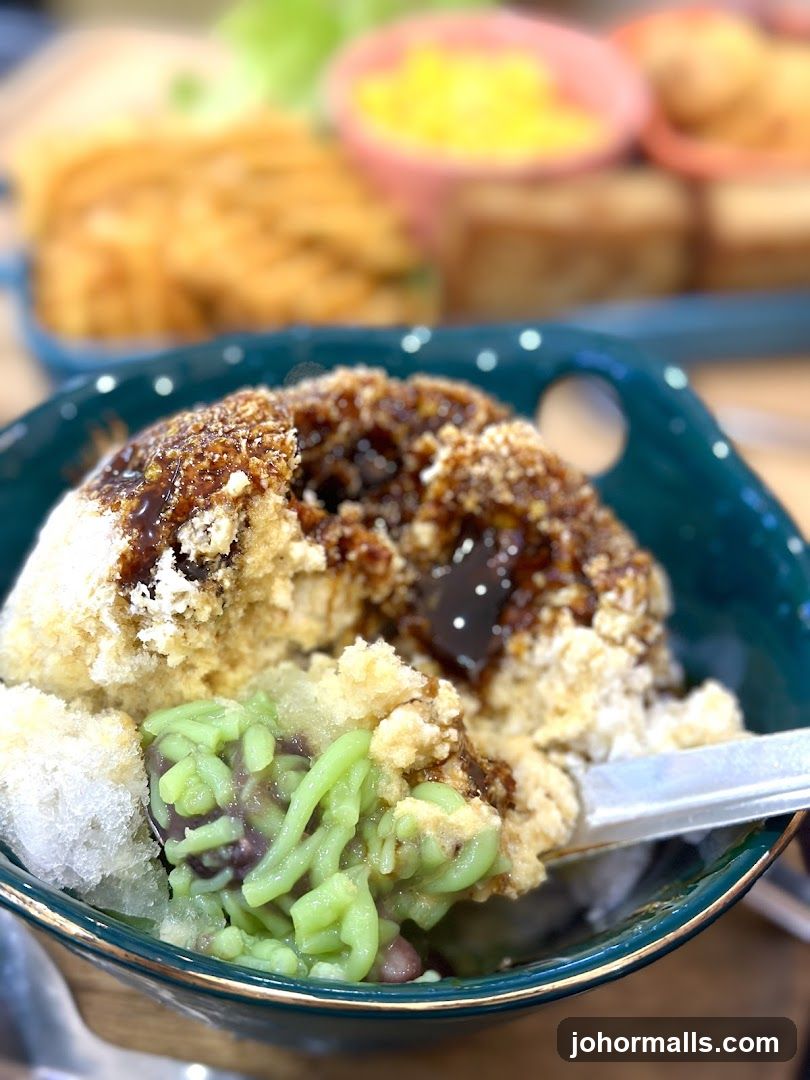 Dessert with Shaved Ice and Chendol