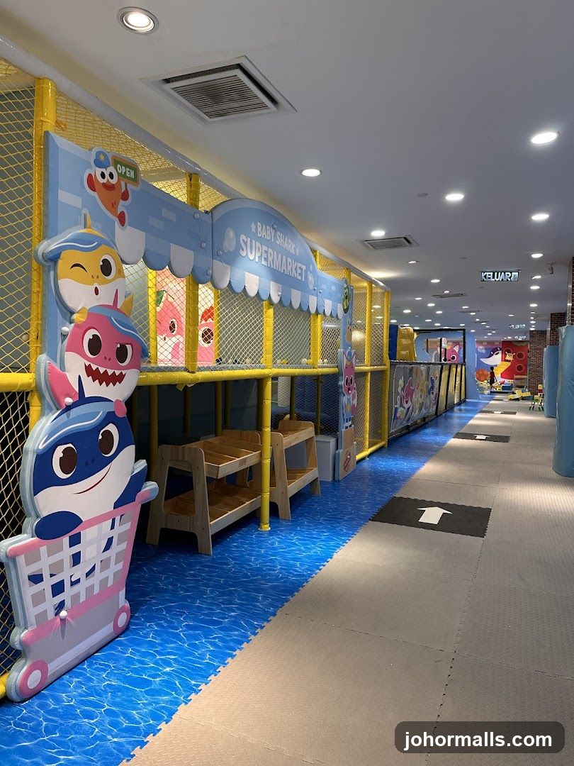 Baby Shark Supermarket Play Area
