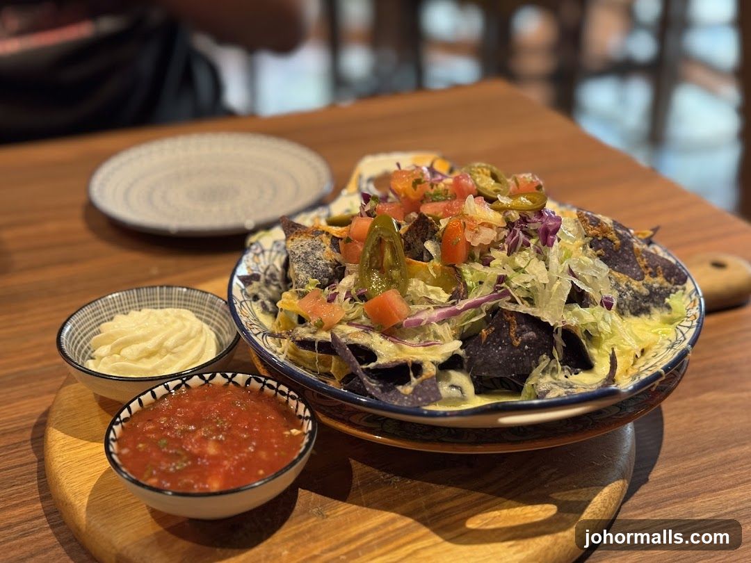 Nachos with Salsa and Dip