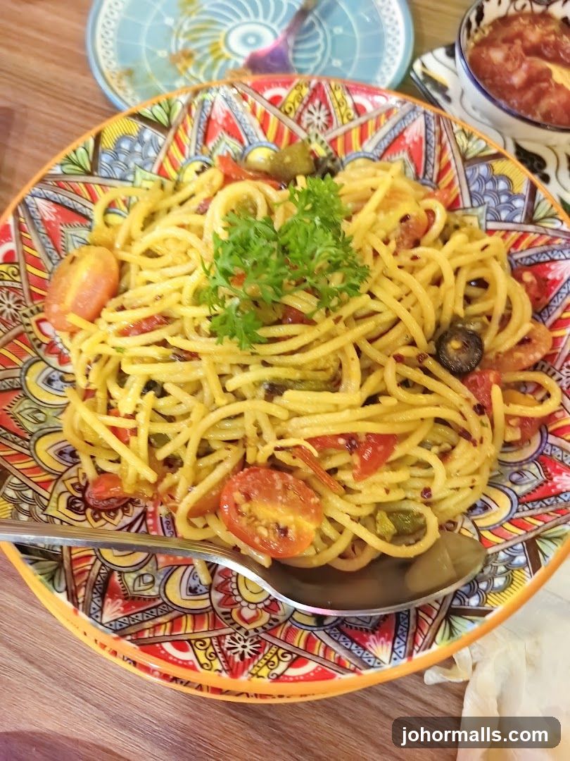 Spaghetti with Tomatoes and Olives