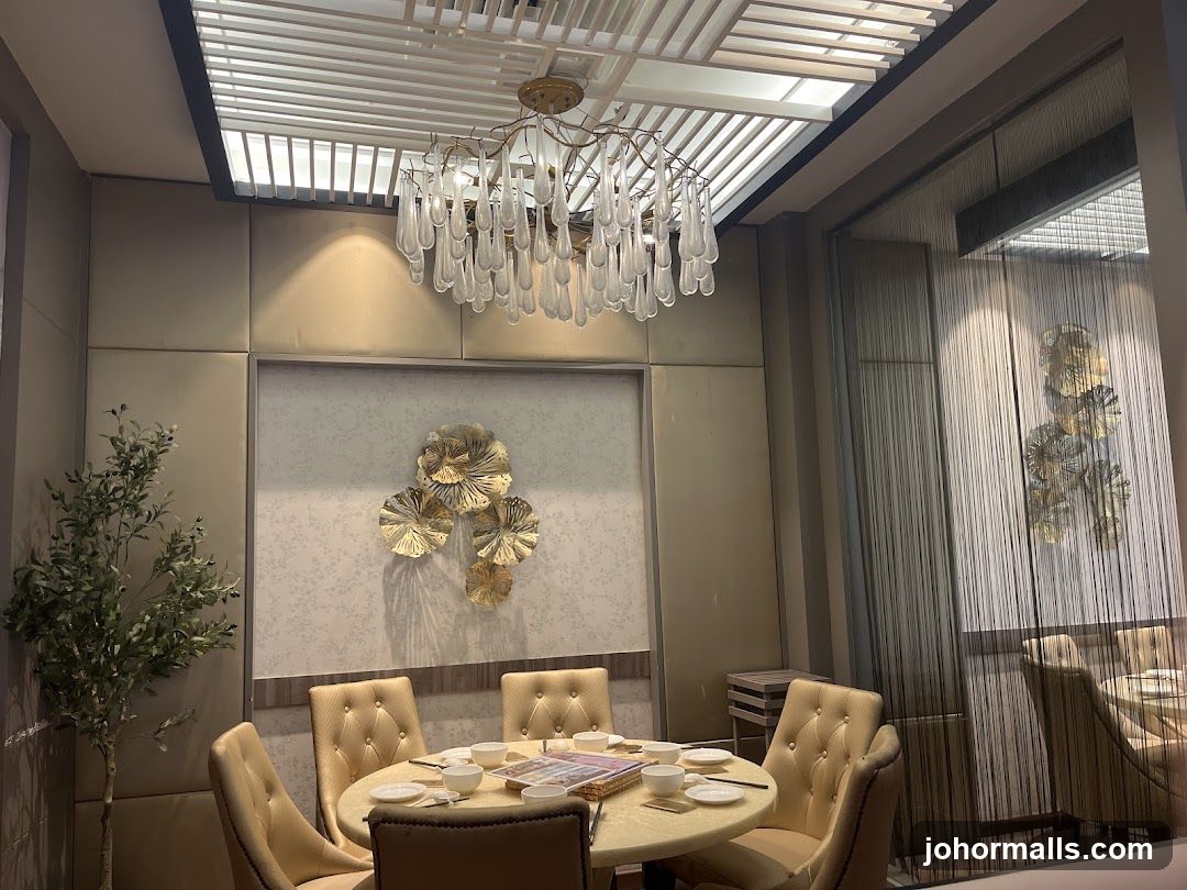 Restaurant Dining Area