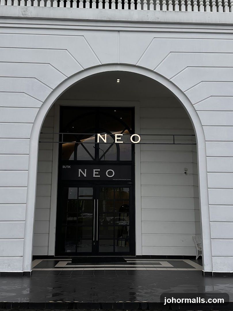 N E O
