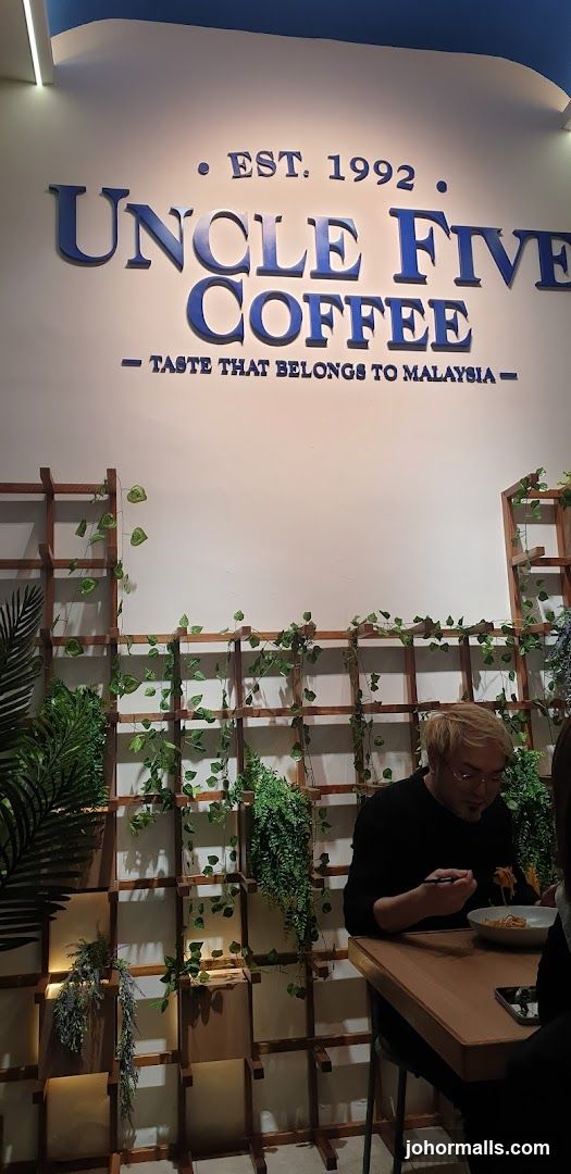 Uncle Five Coffee Interior