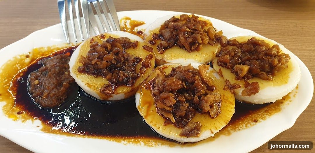 Rice Cakes with Toppings