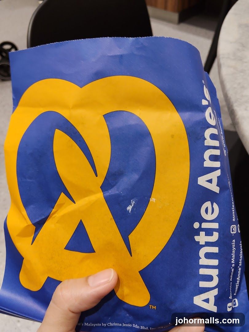 Auntie Anne's Bag