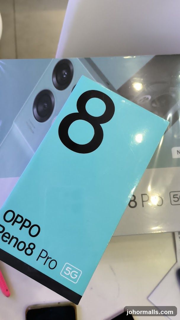 OPPO Reno8 Pro 5G Box