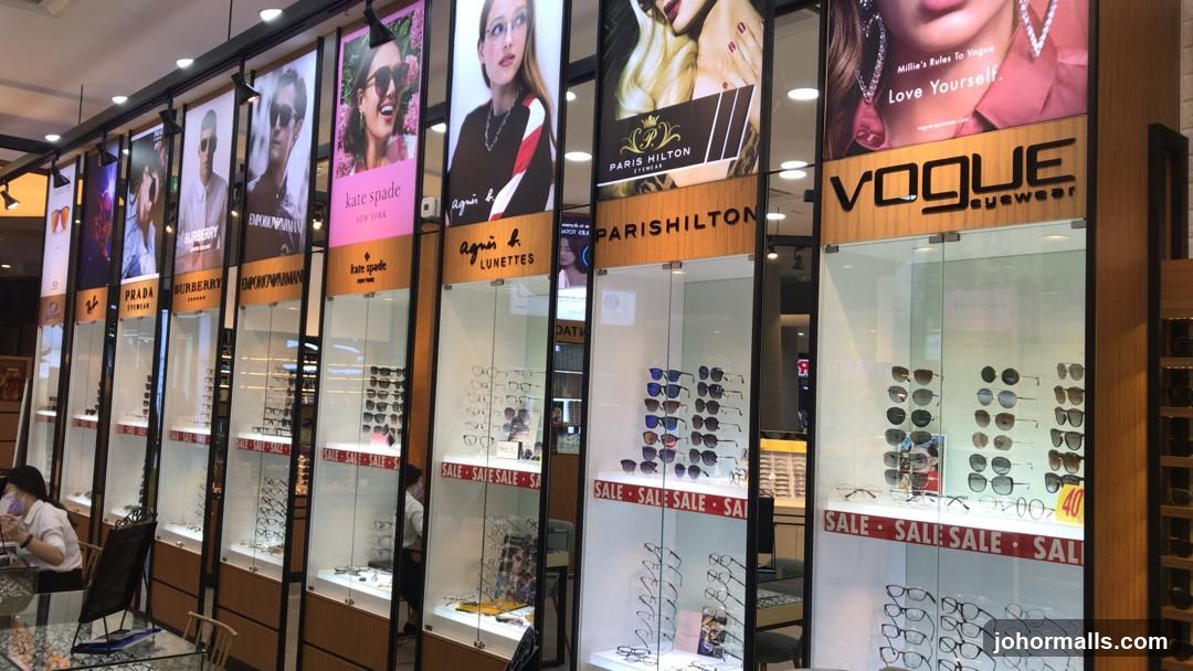 Eyewear Store Display