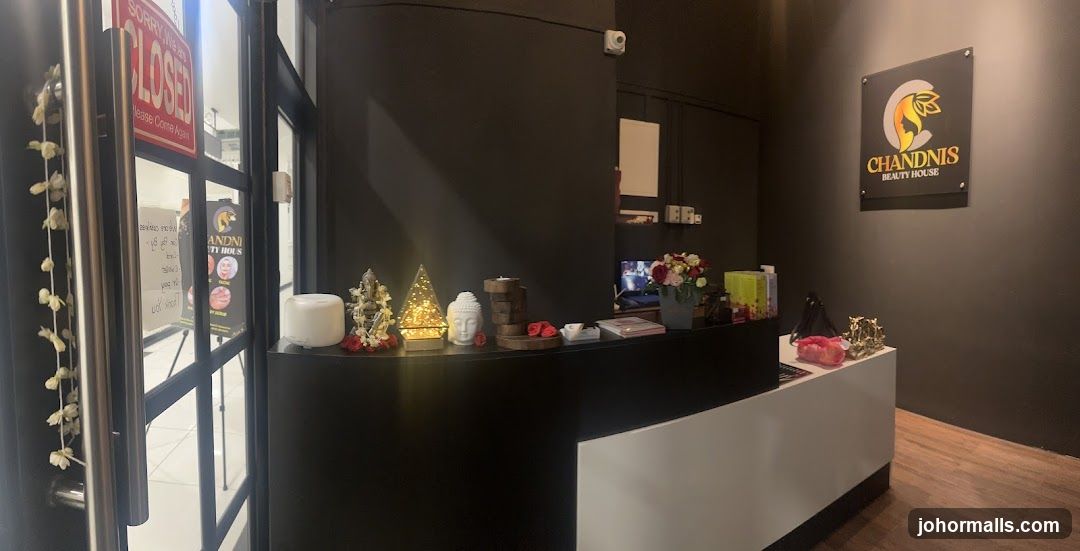 Chandnis Beauty House Reception