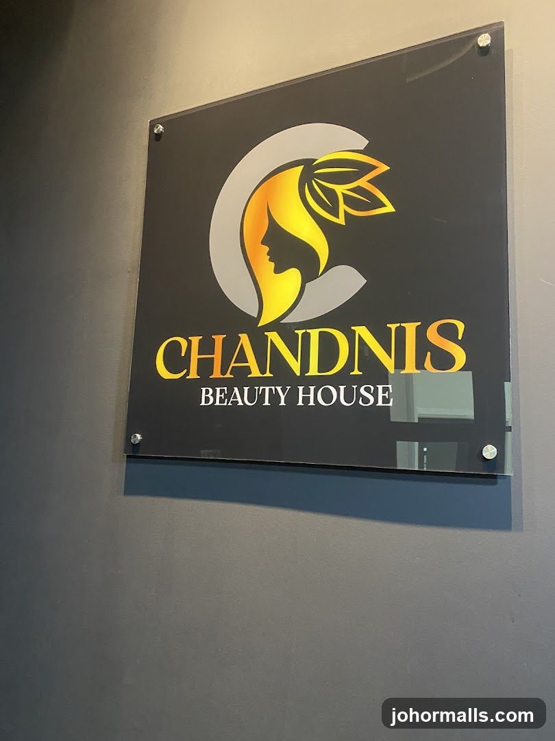 Chandnis Beauty House Sign