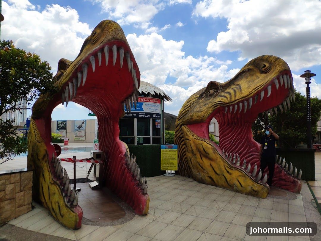 Dinosaur Entrance