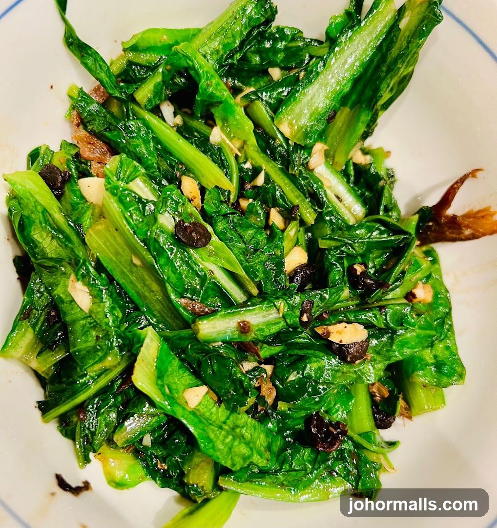 Stir-fried Greens with Garlic and Black Beans