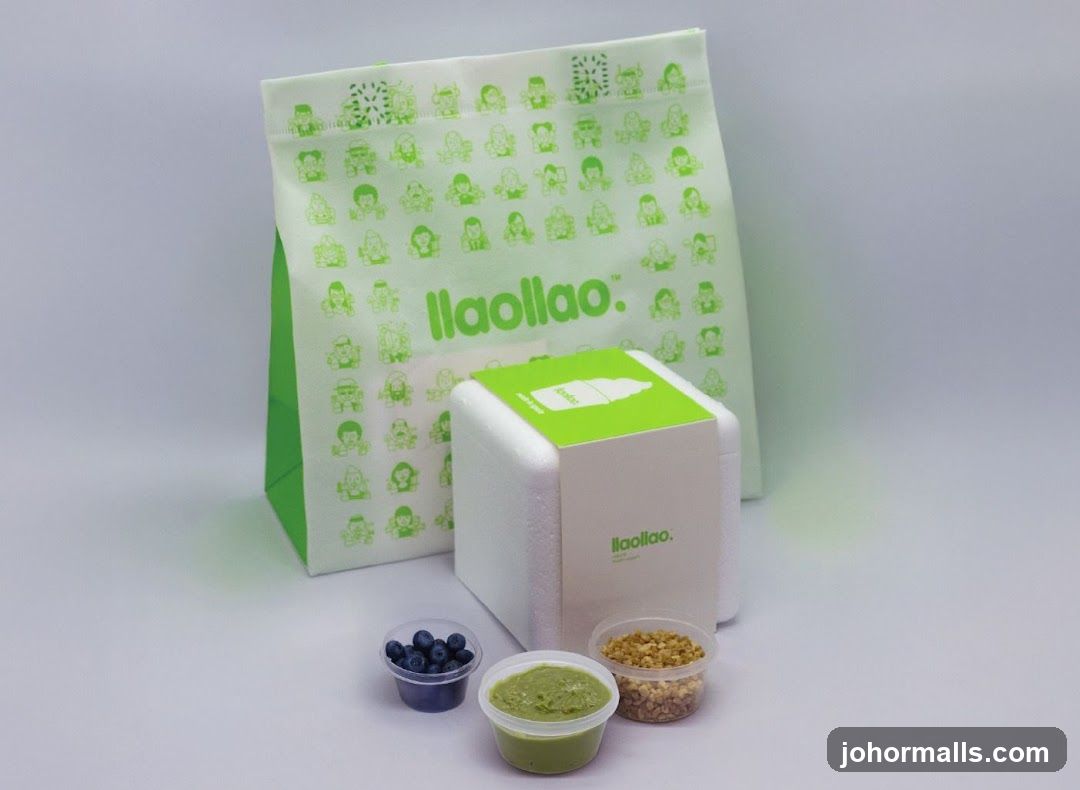 Llaollao Frozen Yogurt Packaging