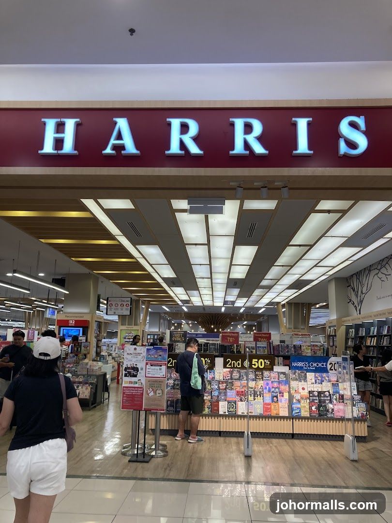 Harris Bookstore Entrance