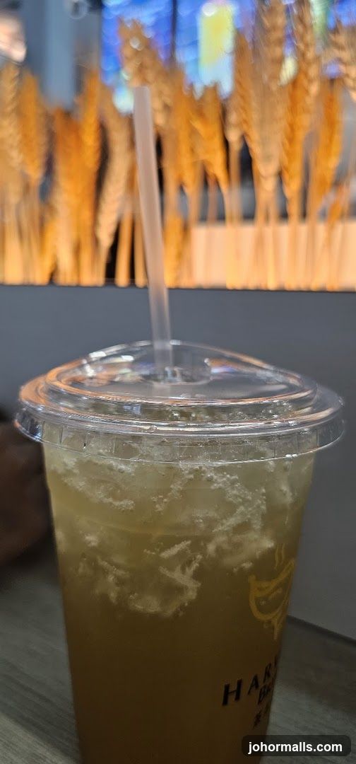 Beverage with Wheat Decoration