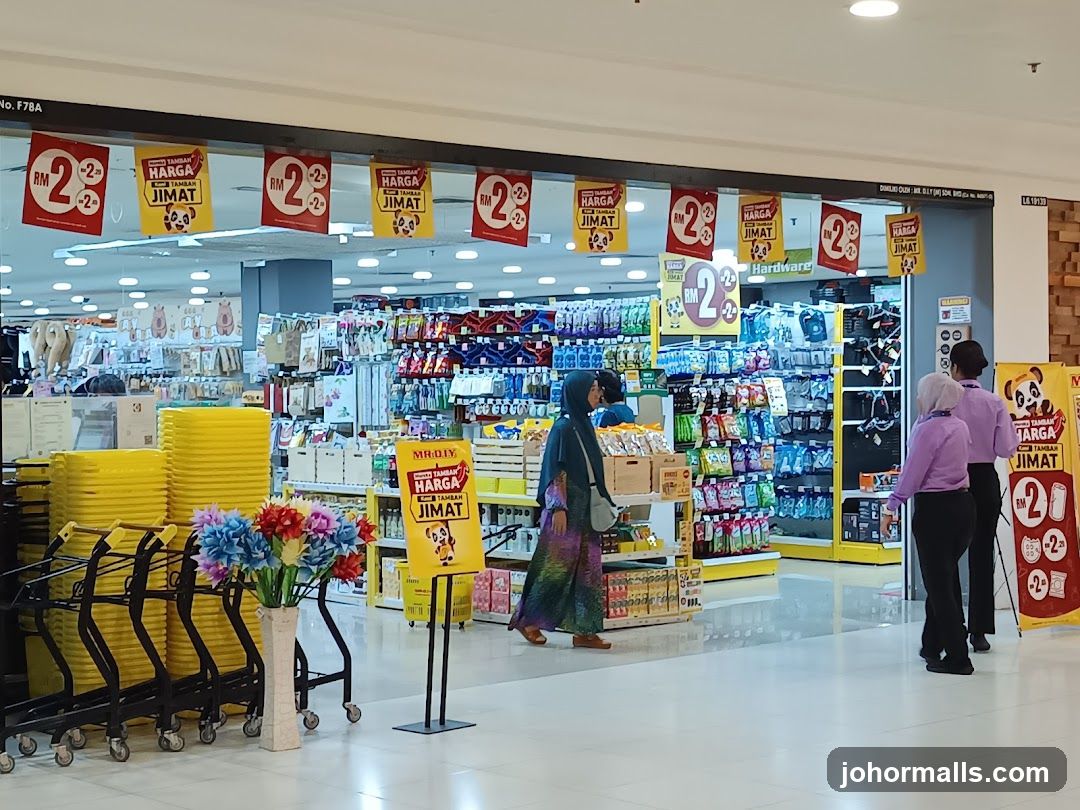 MR. DIY Store Interior