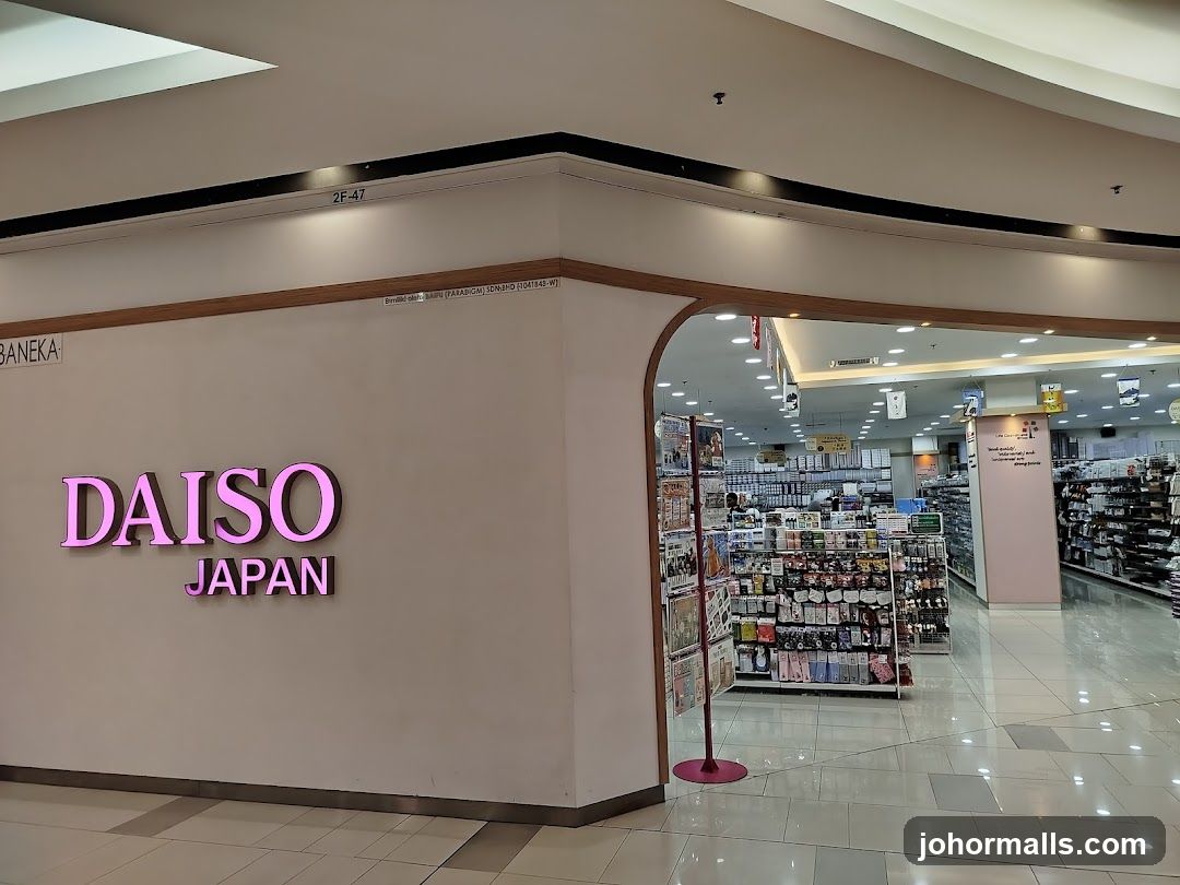 DAISO Paradigm Mall