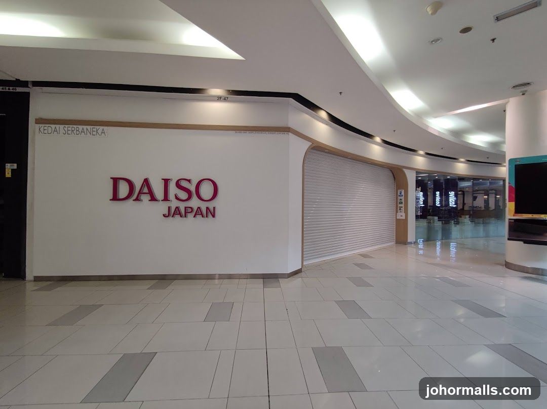 DAISO Paradigm Mall