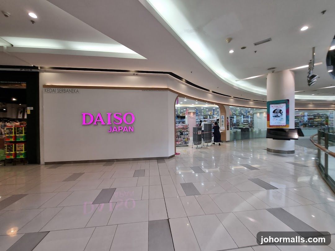 DAISO Paradigm Mall