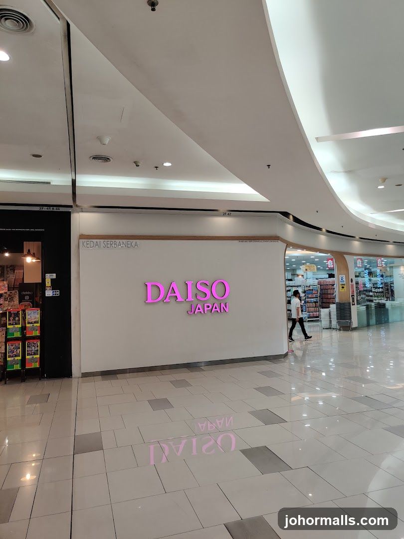 DAISO Paradigm Mall