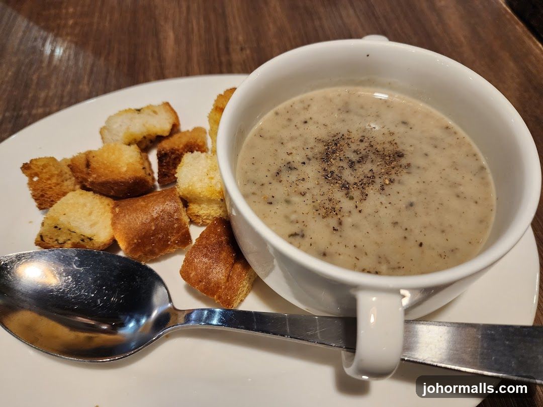 Mushroom Soup with Croutons