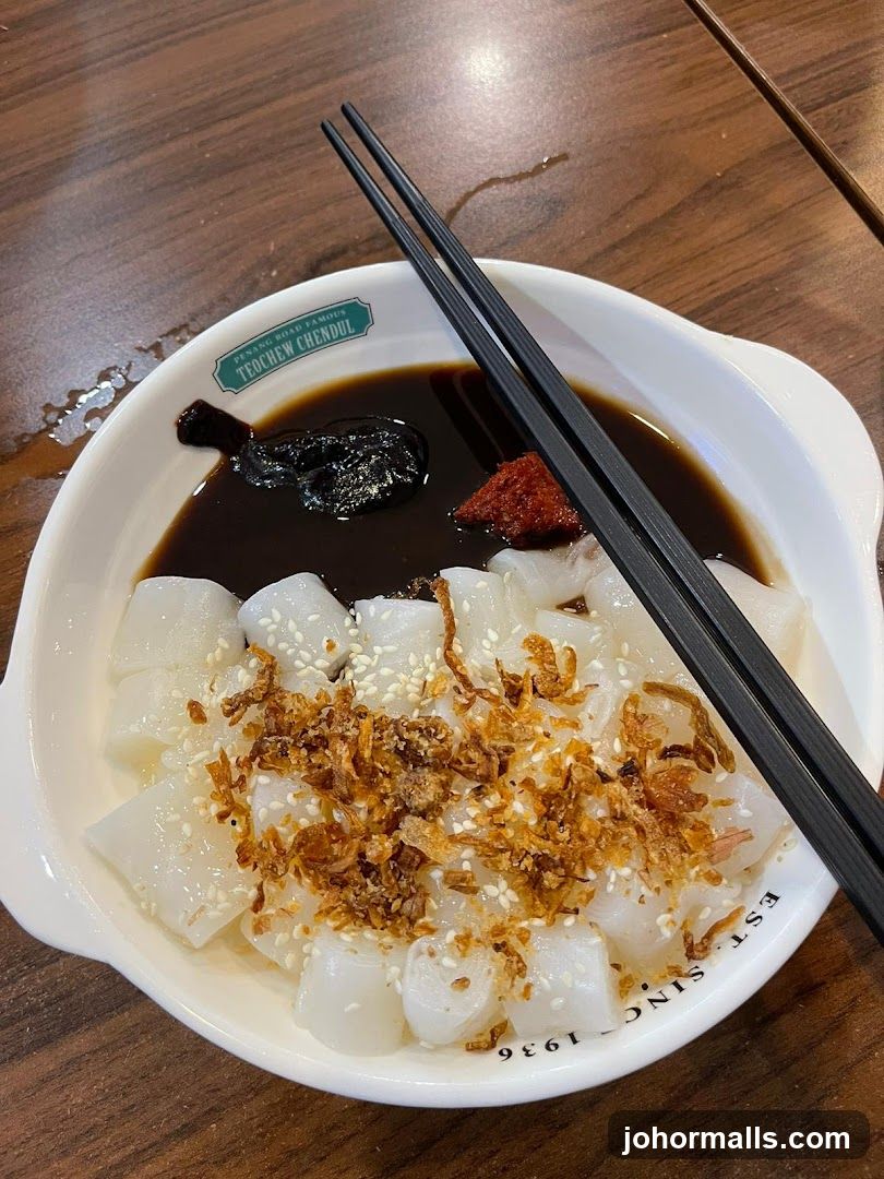 Chee Cheong Fun with Soy Sauce and Chili Paste