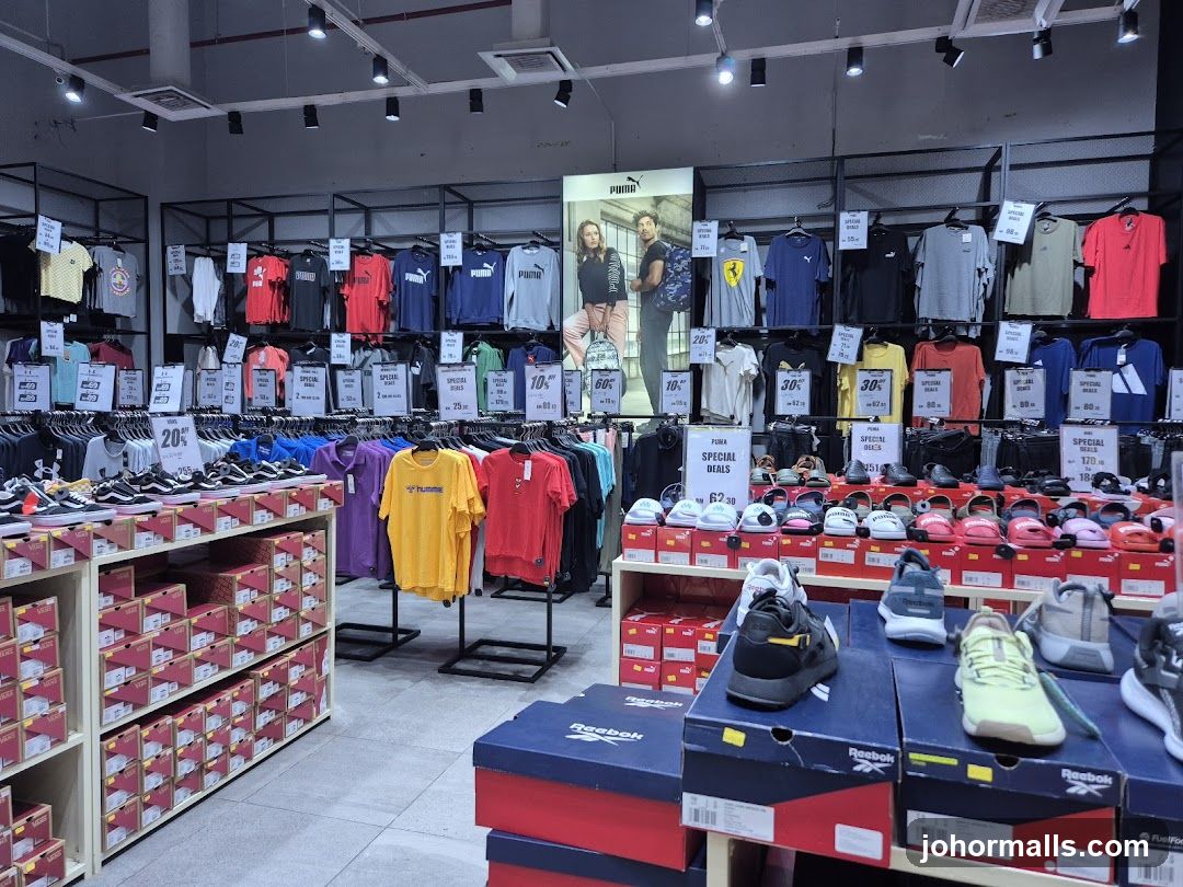 Sportswear Store Display