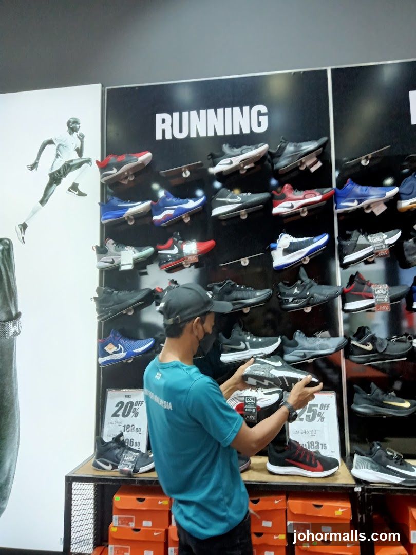 Running Shoes Display